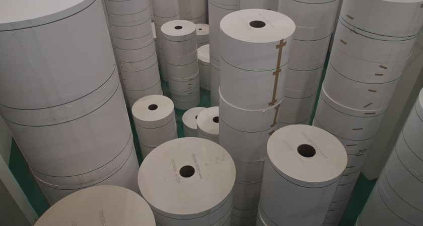 哪些行業(yè)使用牛皮紙？牛皮紙的生產(chǎn)技術(shù)有哪些流程？